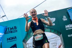 BIB: 5011
                            <button type="button" onclick="openModal(24868799)" class="btn btn-primary btn-sm float-right btn-popup" data-toggle="modal" data-target=".modal-high-quality">
                        <i class="fas fa-shopping-cart"></i> Add to Cart
                    </button>
                                            <button type="button" onclick="isThisMe(24868799, true)" class="btn btn-success btn-sm float-right btn-popup btn-isme hidden" data-toggle="tooltip" data-placement="bottom" title="นี่คือรูปของคุณใช่ไหม คลิกที่นี่เพื่อเอาเข้าอัลบั้ม">
                        <i class="fas fa-plus"></i> Add to album
                    </button>
                    <button type="button" onclick="isThisMe(24868799, false)" class="btn btn-warning btn-sm float-right btn-popup btn-isnotme hidden">
                        <i class="fas fa-ban"></i> Remove from album
                    </button>